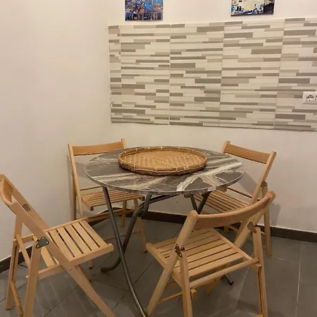 Casa Murales A Toledo * Nápoly